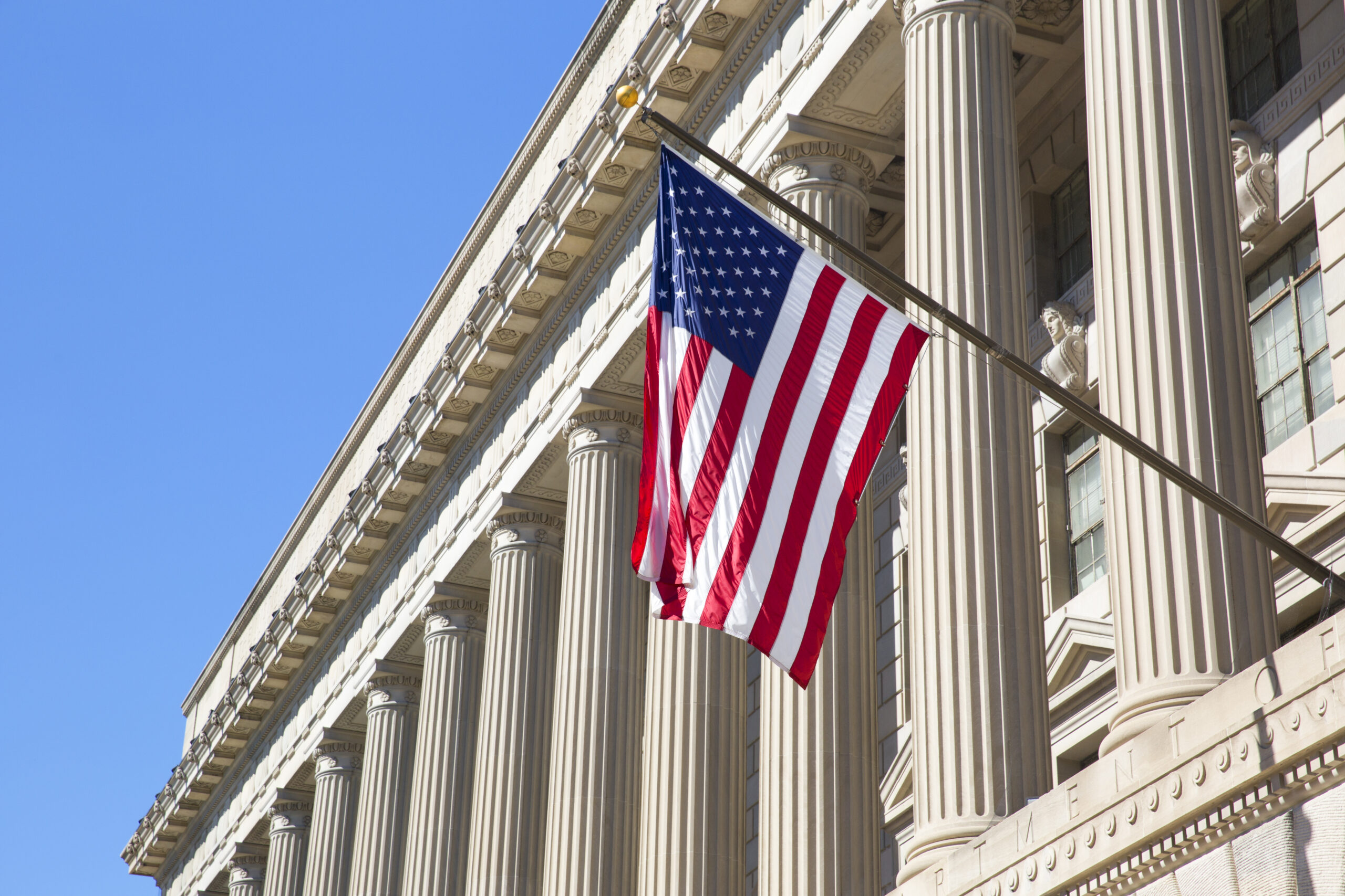 Top Challenges Federal Agencies Face in Contract Management